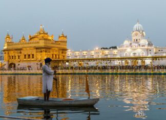 Oneness of humanity: How a curious boy found Sikhism through a stranger